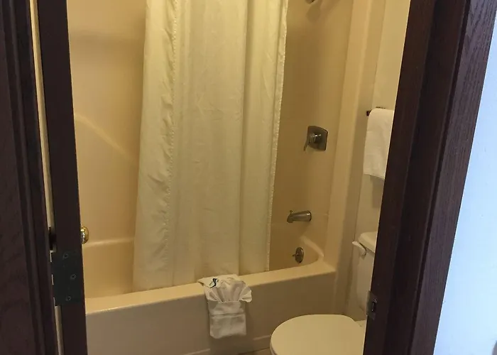 Inn Foster 2*